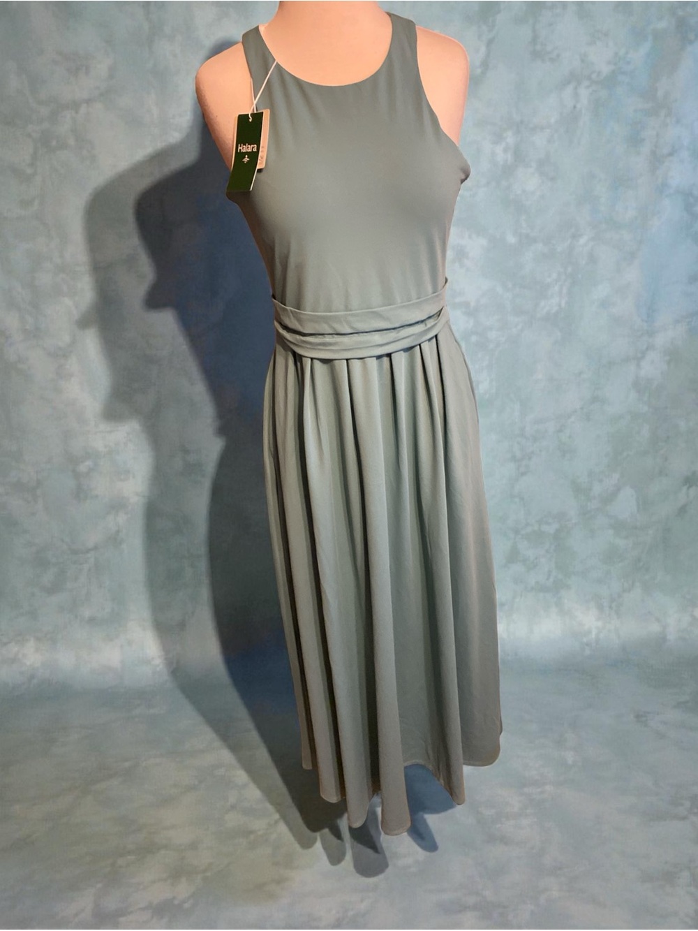 HALARA Sage Green Sleeveless Open Back Maxi Dress - Picture 2 of 13